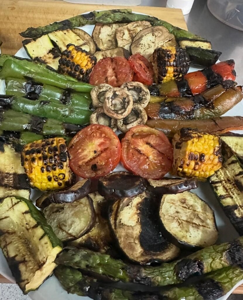 Verduras y carnes a la brasa